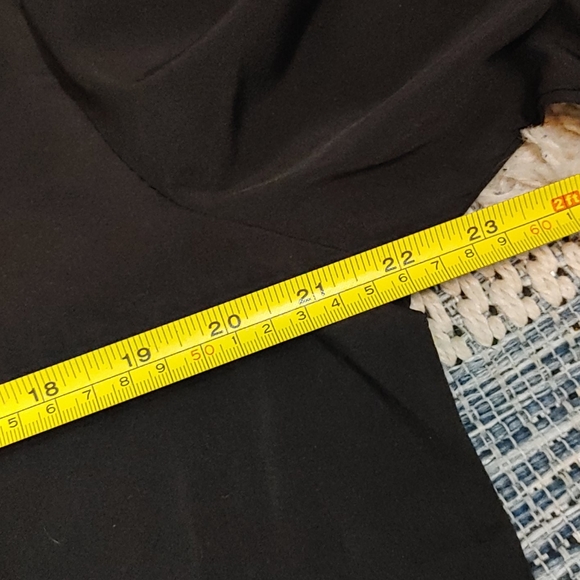 Mesh panel bell sleeve blouse size L/XL - Picture 8 of 10